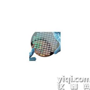高功率应用UV-VIS熔融石英脉冲压缩光栅 500-700nm (1379线/mm)