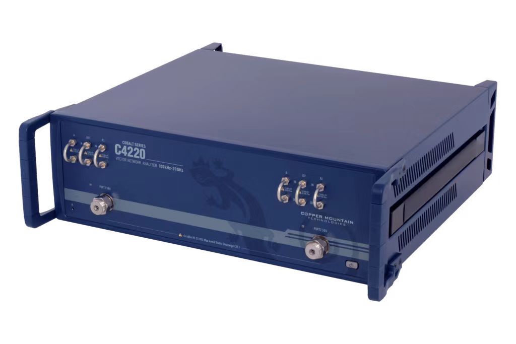 C4220：两端口（100kHz~20GHz）钴蓝-频率可扩展