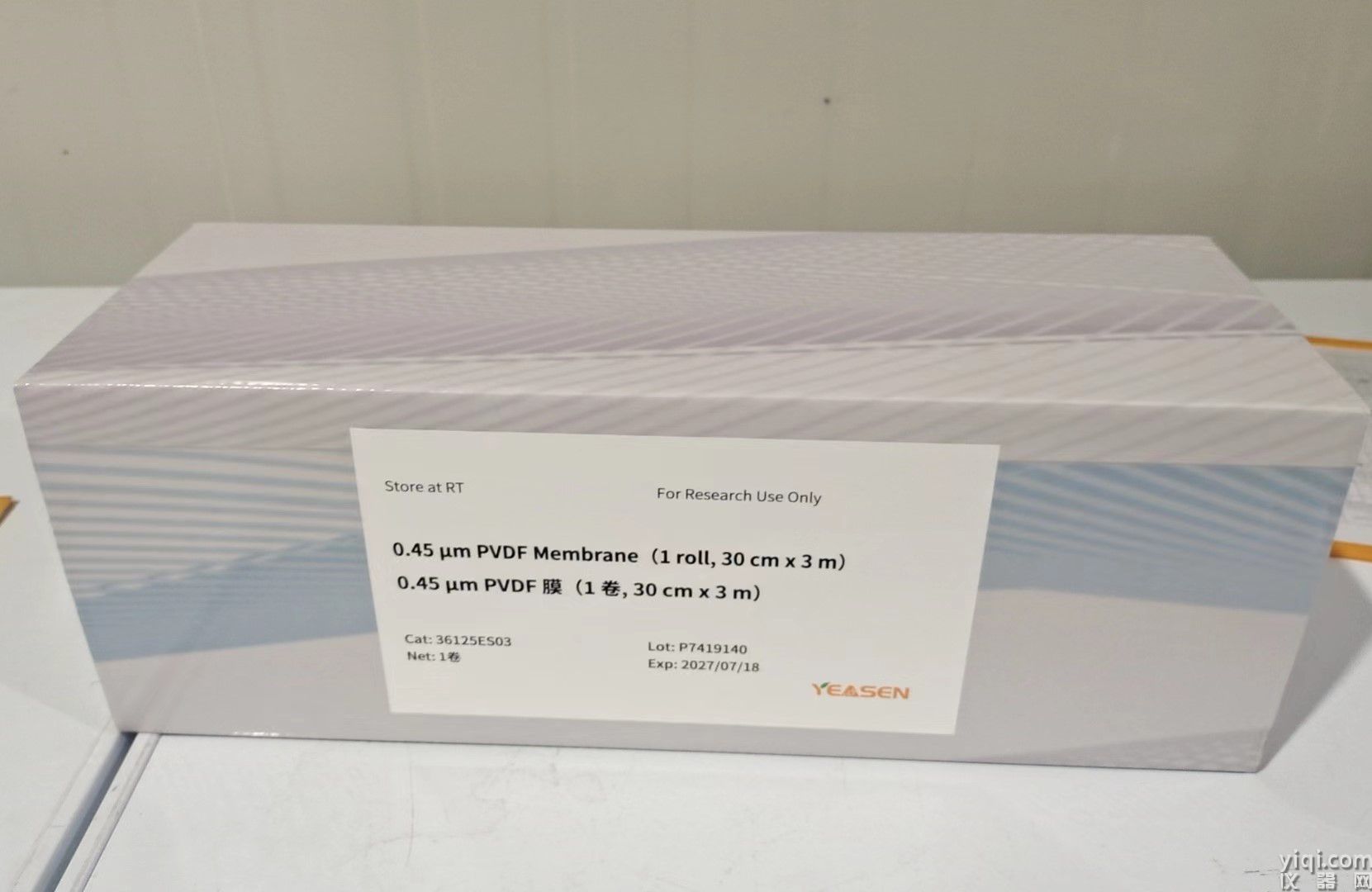 0.45 μm PVDF Membrane（1 roll, 30 cm x 3 m） 0.45 μm PVDF 膜（1 卷, 30 cm x 3 m）